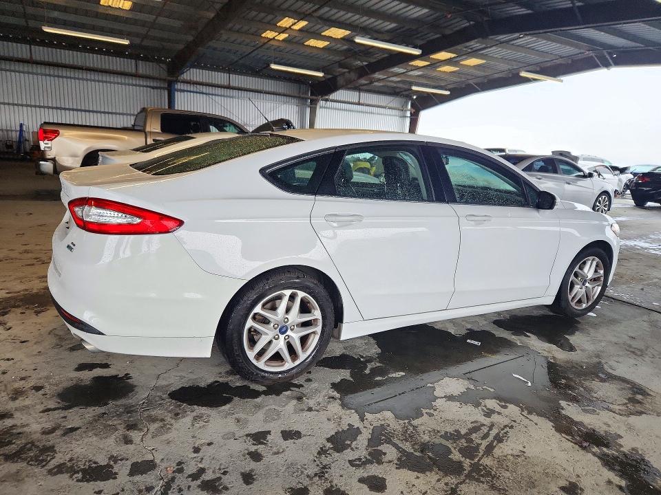 Zdjęcie 3 z aukcji – 2015 FORD FUSION z VIN 3FA6P0HD4FR129953