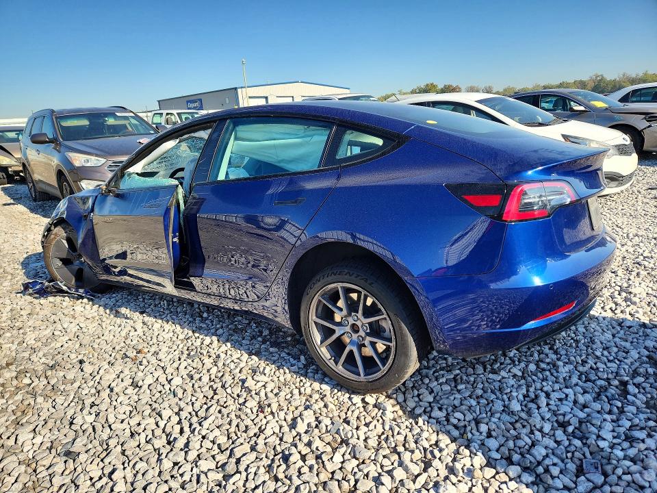 Снимка 2 от търг – 2022 TESLA MODEL 3 с VIN 5YJ3E1EB7NF194503