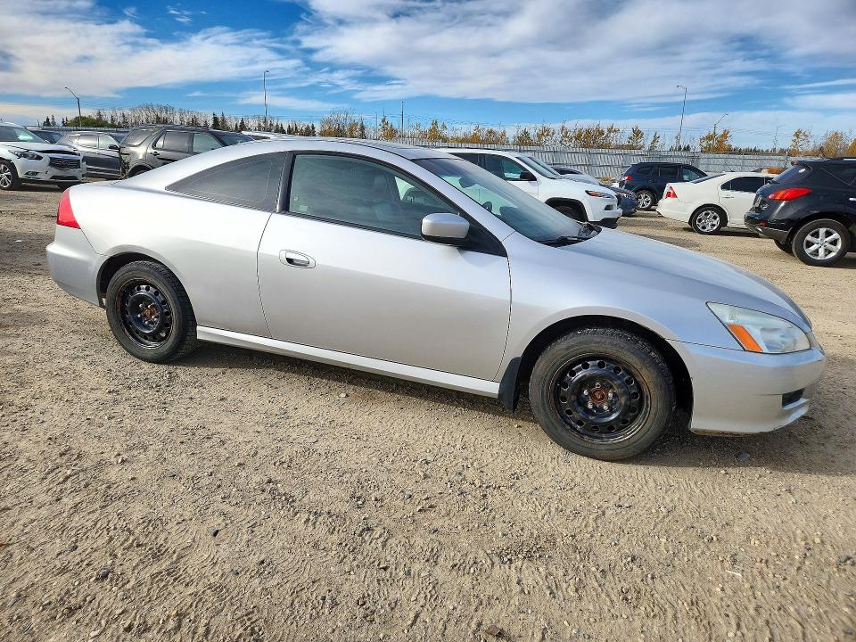 Снимка 4 от търг – 2006 HONDA ACCORD с VIN 1HGCM72686A800352