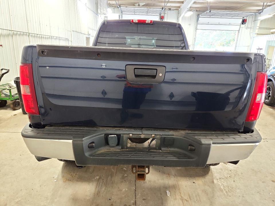 Photo 6 from auction – 2008 CHEVROLET SILVERADO with VIN 1GCEK19Y98Z209730