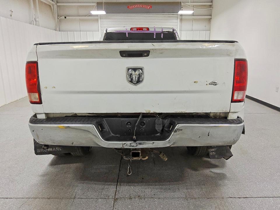 Photo 6 from auction – 2015 RAM 3500 with VIN 3C63RRHL6FG579688