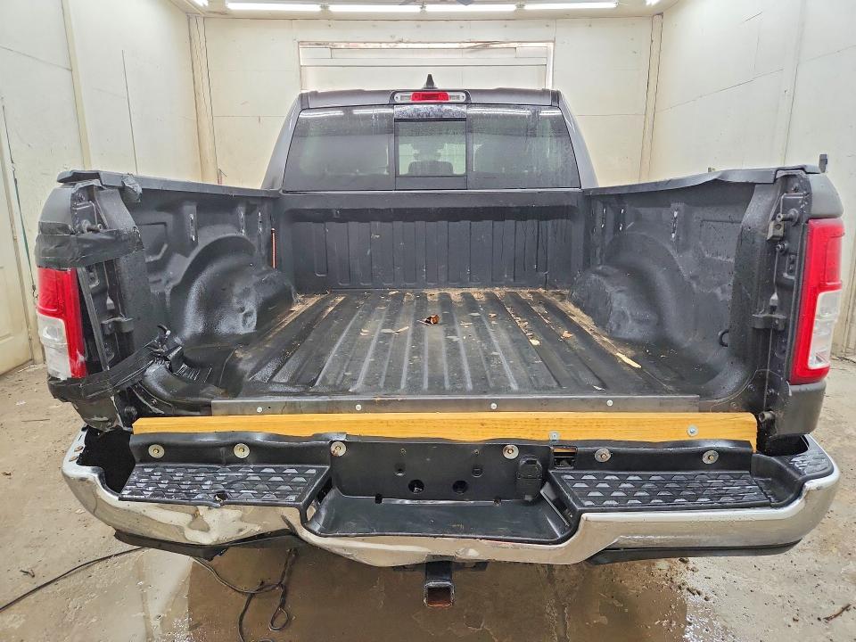 Снимка 6 от търг – 2019 RAM 1500 с VIN 1C6RRFFG2KN909441