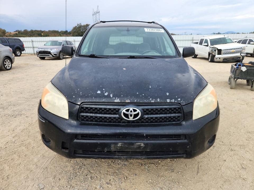 Photo 5 from auction – 2006 TOYOTA RAV4 with VIN JTMBD33V865024953