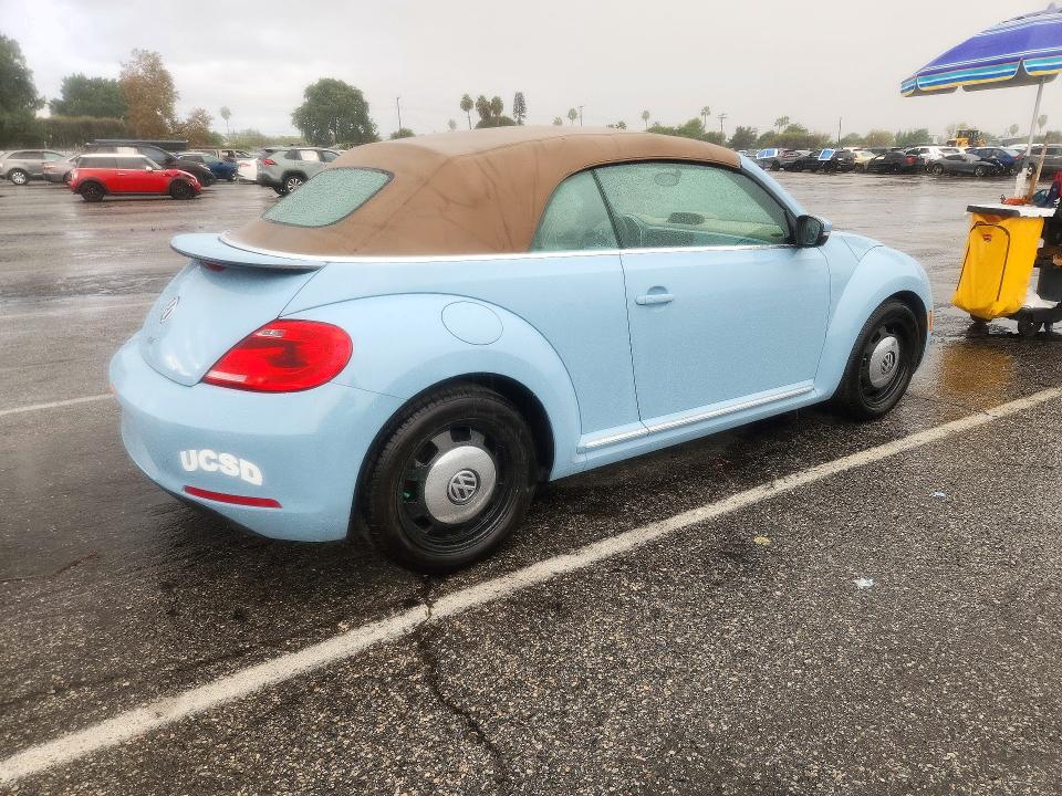 Снимка 3 от търг – 2014 VOLKSWAGEN BEETLE с VIN 3VW5L7AT4EM818928