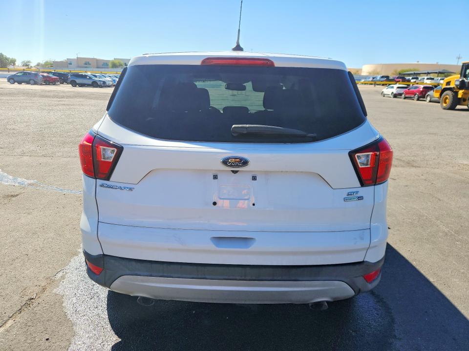 Photo 6 from auction – 2019 FORD ESCAPE with VIN 1FMCU9GD5KUC34463