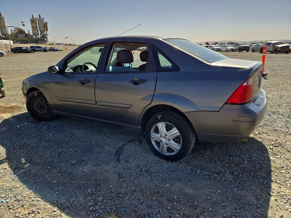 Снимка 2 от търг – 2007 FORD FOCUS с VIN 1FAFP34NX7W322817