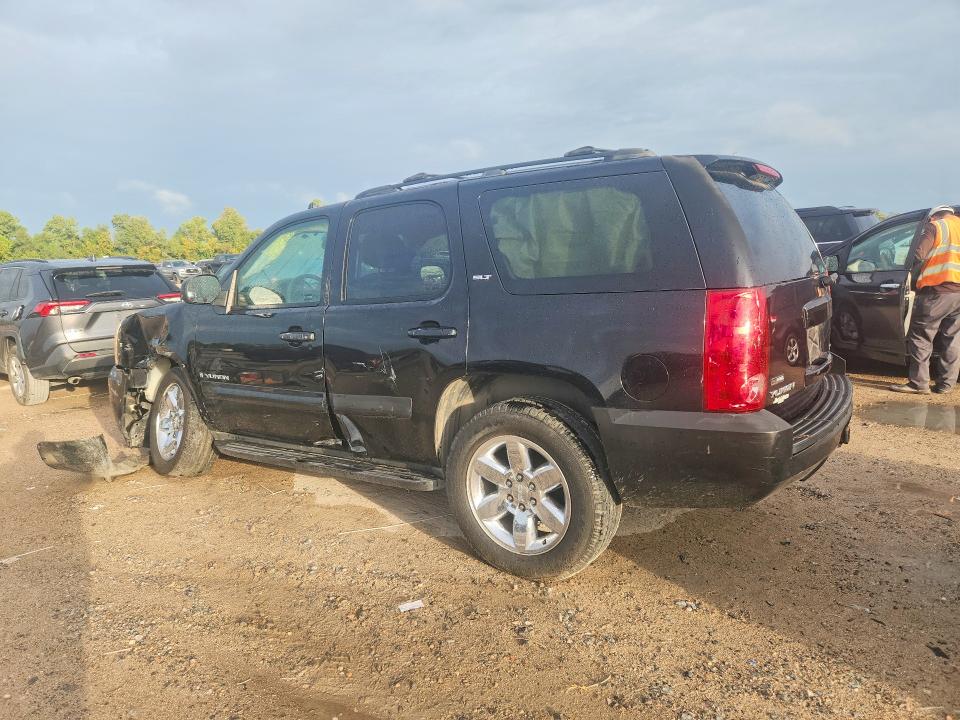 Снимка 2 от търг – 2007 GMC YUKON с VIN 1GKFC13097R357304