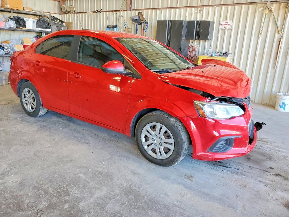 Снимка 4 от търг – 2018 CHEVROLET SONIC с VIN 1G1JB5SH5J4117283