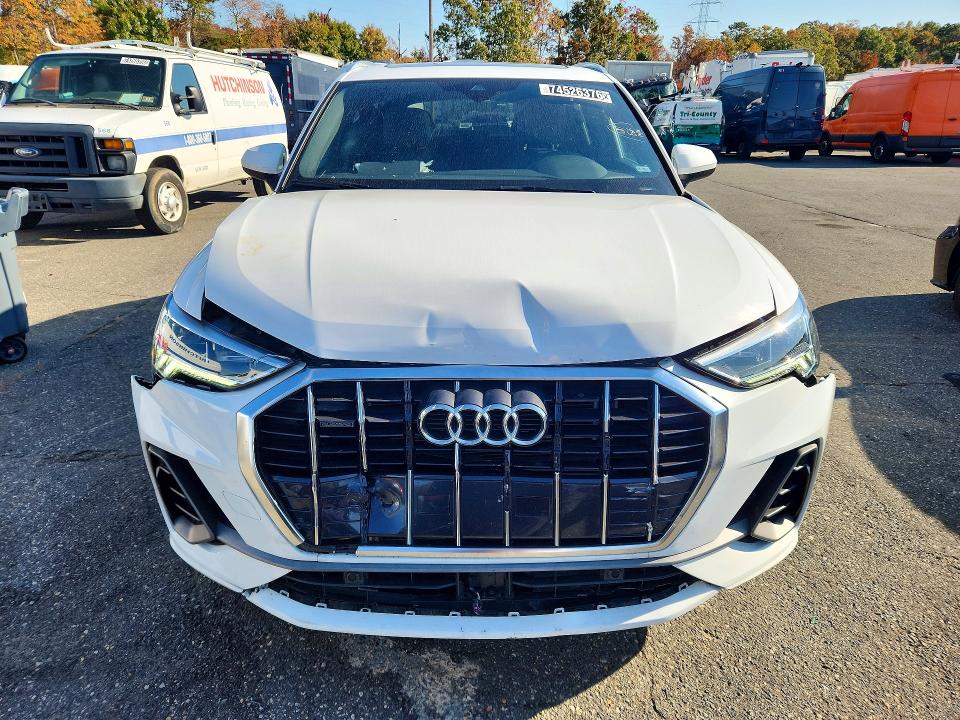 Снимка 5 от търг – 2025 AUDI Q3 с VIN WA1DECF37S1020811