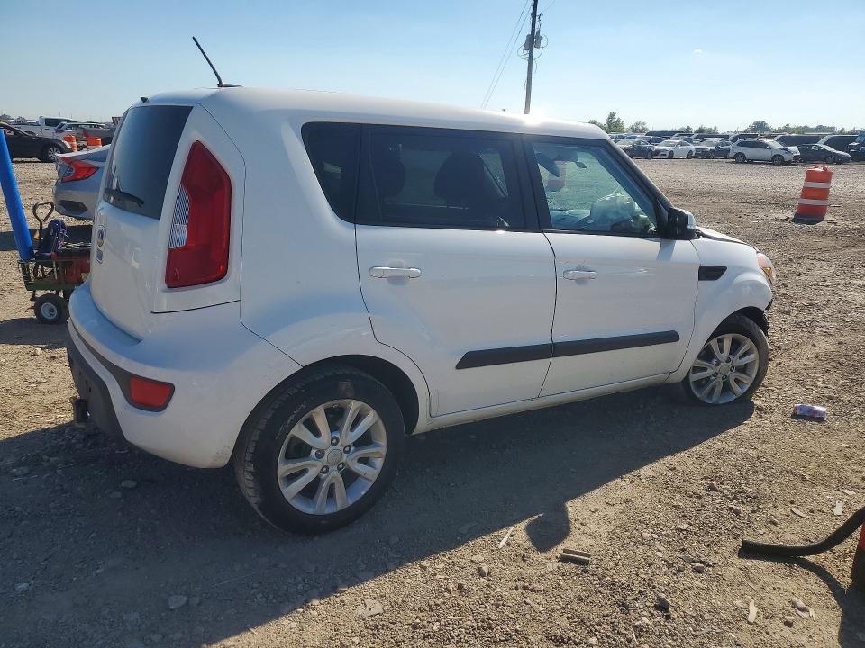 Снимка 3 от търг – 2013 KIA SOUL с VIN KNDJT2A61D7539976