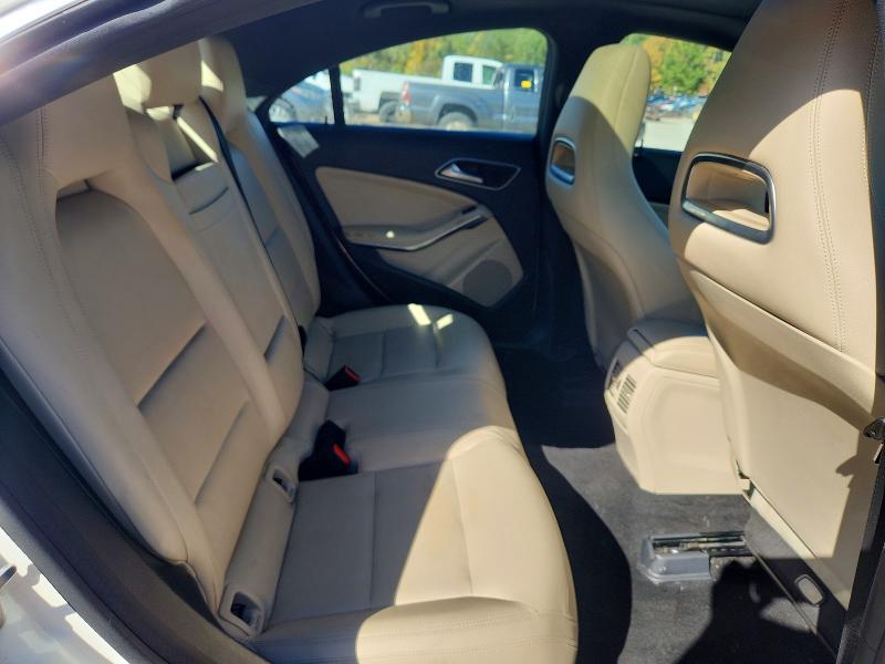 Снимка 10 от търг – 2018 MERCEDES-BENZ CLA с VIN WDDSJ4EB0JN632644