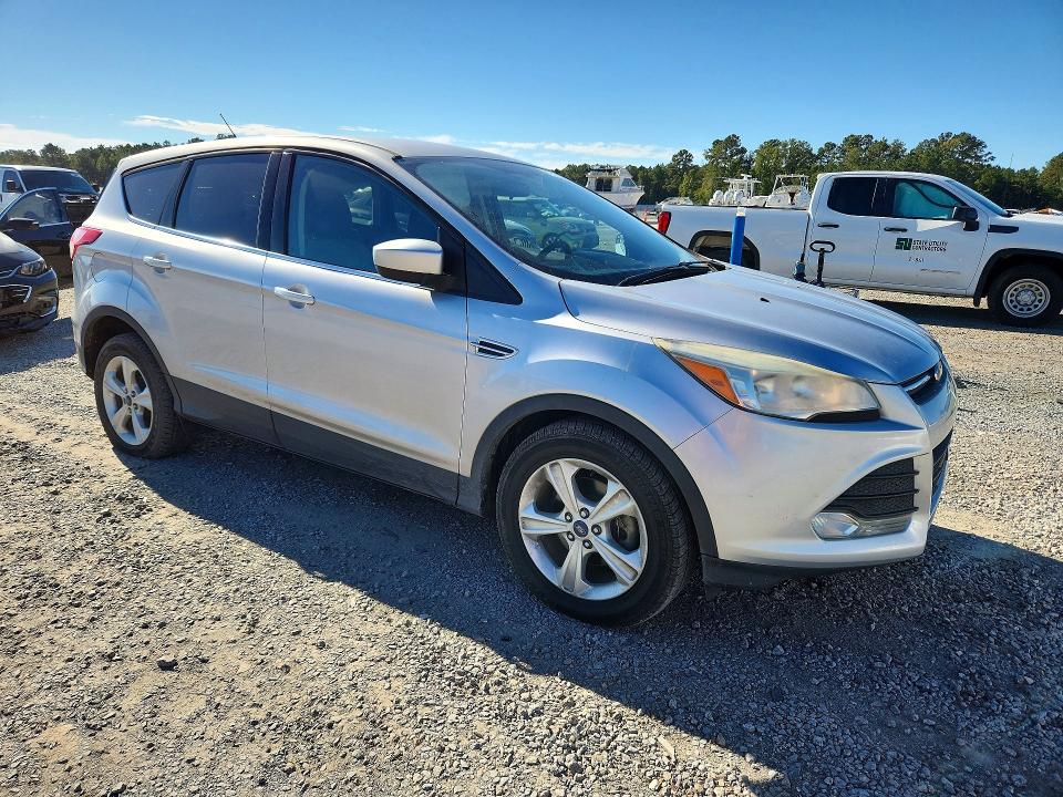 Foto 4 de la subasta – 2014 FORD ESCAPE con VIN 1FMCU0GX2EUC93500
