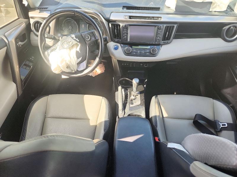Фото 8 с аукциона – 2017 TOYOTA RAV4 HV с VIN JTMDJREV2HD074371