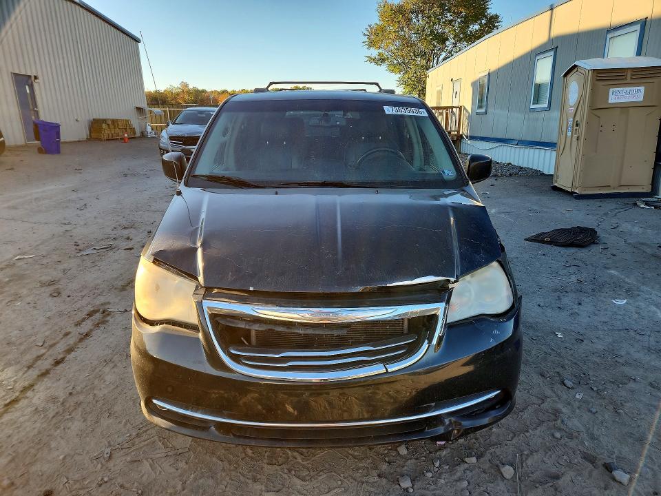 Снимка 5 от търг – 2013 CHRYSLER TOWN & COUNTRY с VIN 2C4RC1BG9DR647751