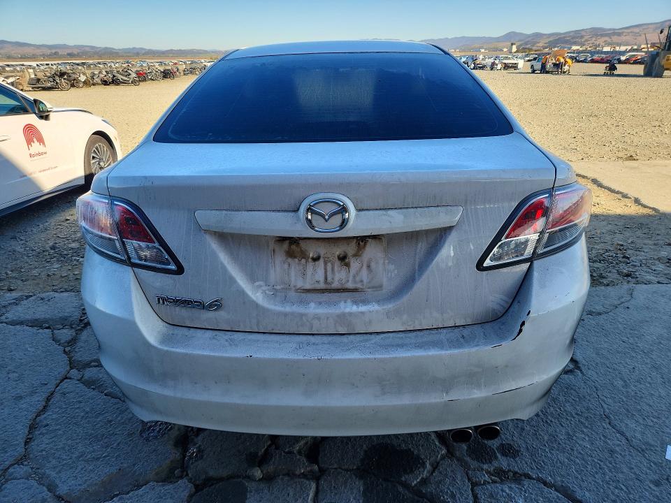 Снимка 6 от търг – 2010 MAZDA 6 с VIN 1YVHZ8CH2A5M56945