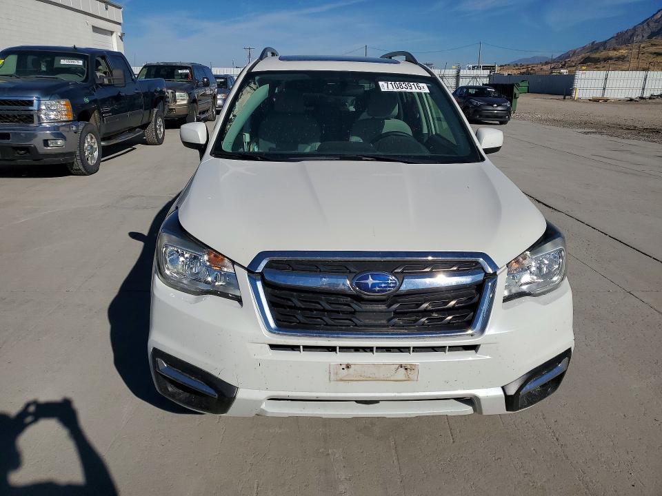 Фото 5 с аукциона – 2017 SUBARU FORESTER с VIN JF2SJAEC3HH448469