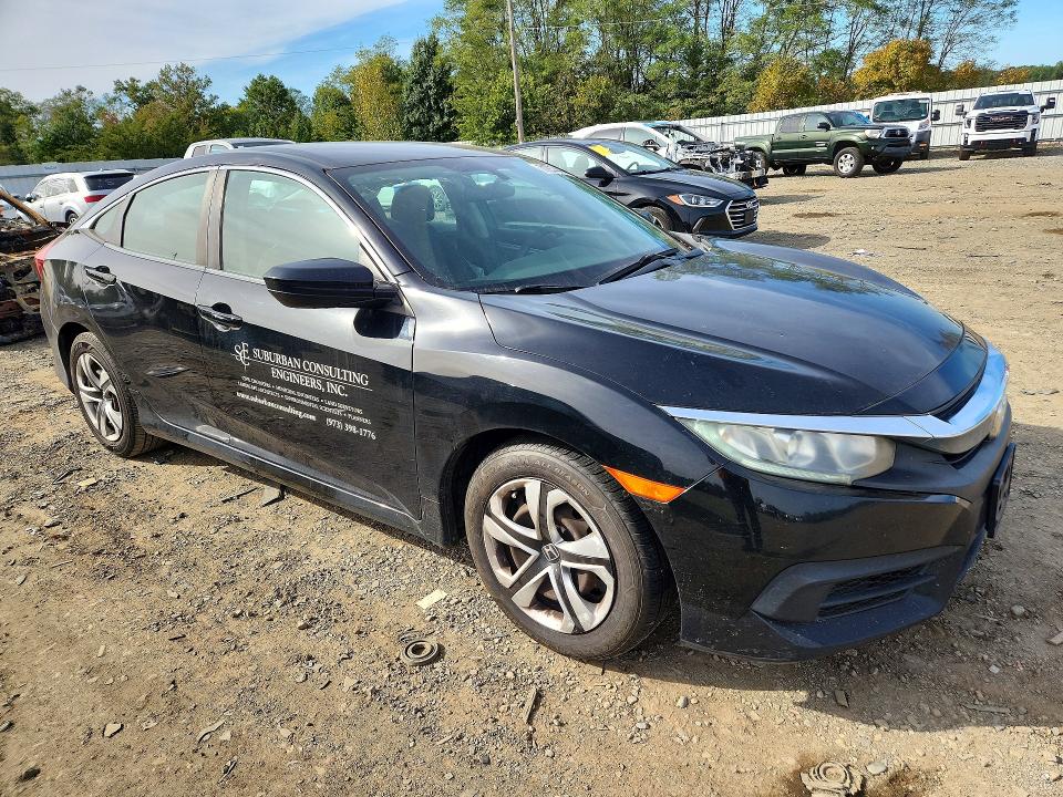 Photo 4 from auction – 2016 HONDA CIVIC with VIN 19XFC2F59GE227737