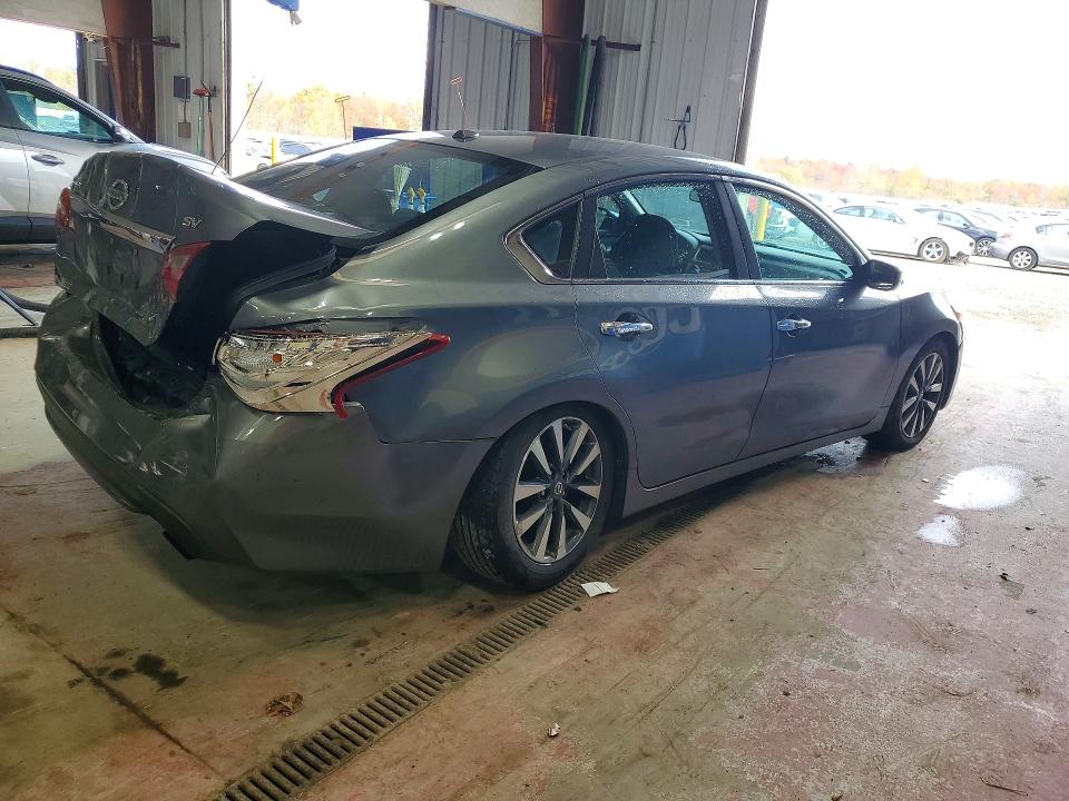 Снимка 3 от търг – 2017 NISSAN ALTIMA с VIN 1N4AL3AP3HC176629