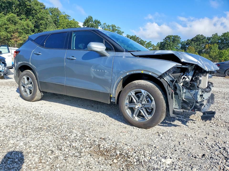 Снимка 4 от търг – 2026 CHEVROLET BLAZER с VIN 3GNKBCR49TS164958