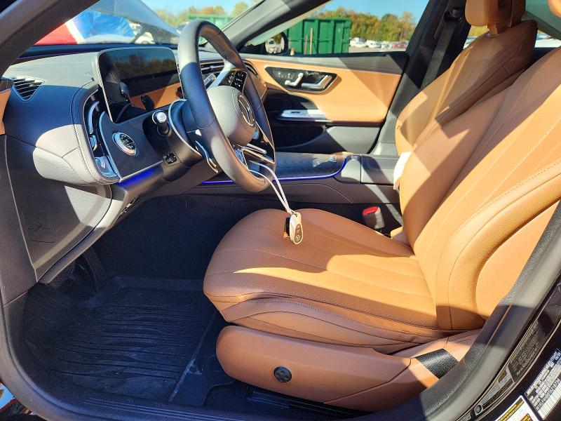 Снимка 7 от търг – 2026 MERCEDES-BENZ E с VIN W1KLF4HB8TA218734