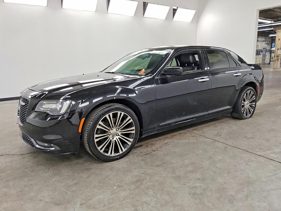 Снимка 1 от търг – 2015 CHRYSLER 300 с VIN 2C3CCAGG5FH923063