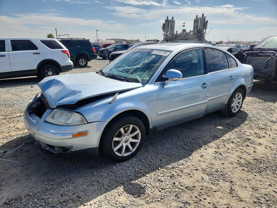VOLKSWAGEN PASSAT 2004 with VIN WVWPD63B44E285880 - Photo from auction