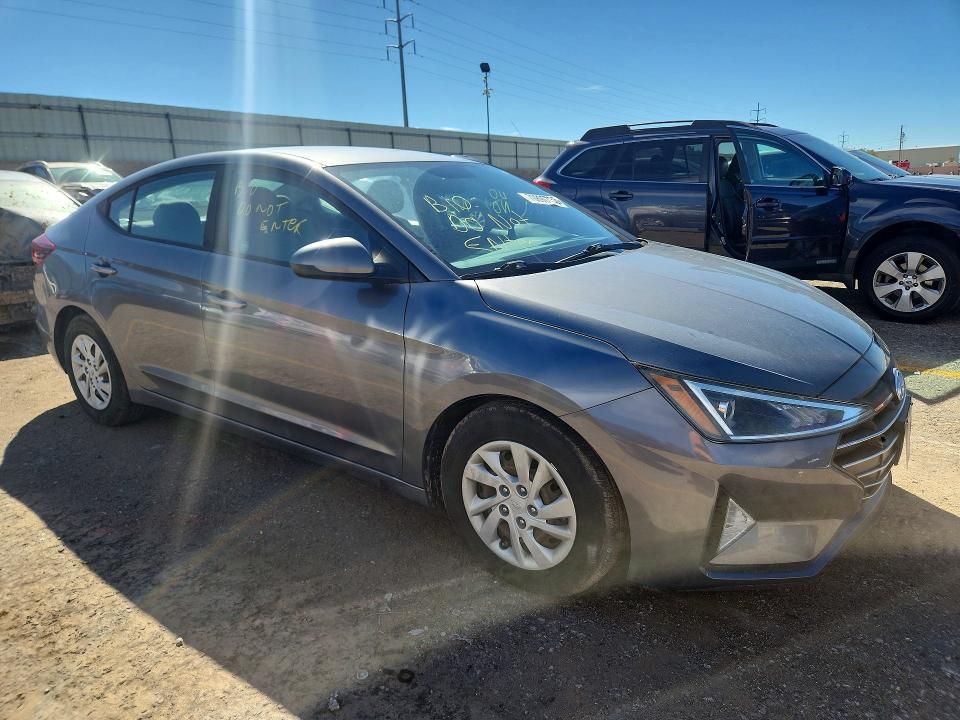 Photo 4 from auction – 2019 HYUNDAI ELANTRA with VIN 5NPD74LF1KH487042
