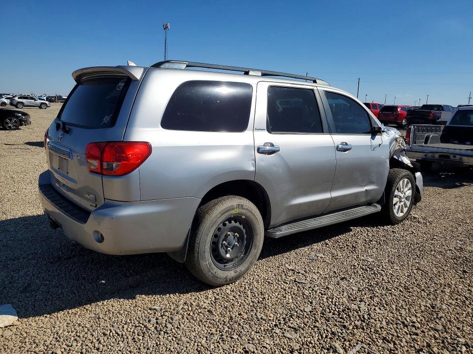 Снимка 3 от търг – 2014 TOYOTA SEQUOIA с VIN 5TDDW5G18ES107071