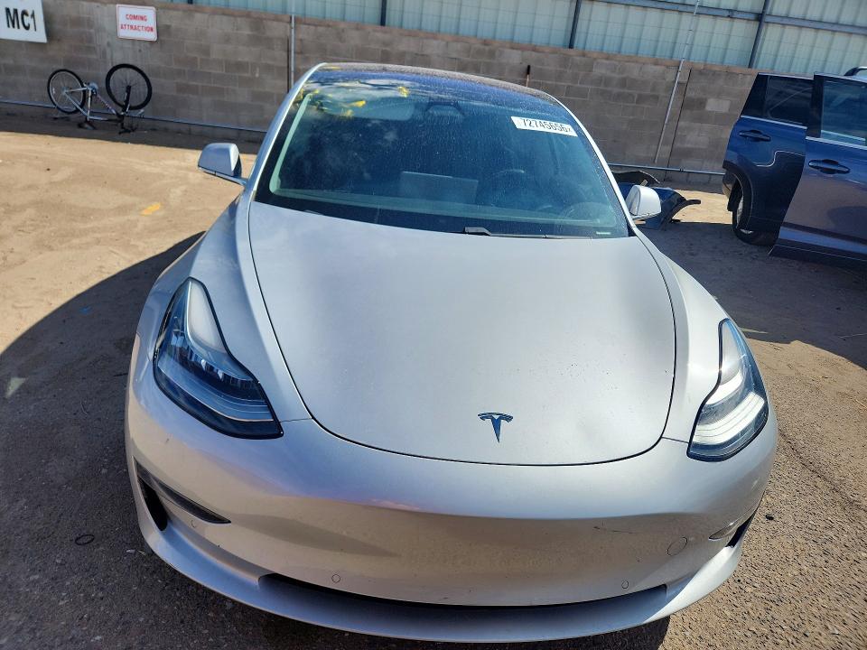 Снимка 5 от търг – 2018 TESLA MODEL 3 с VIN 5YJ3E1EA6JF095351