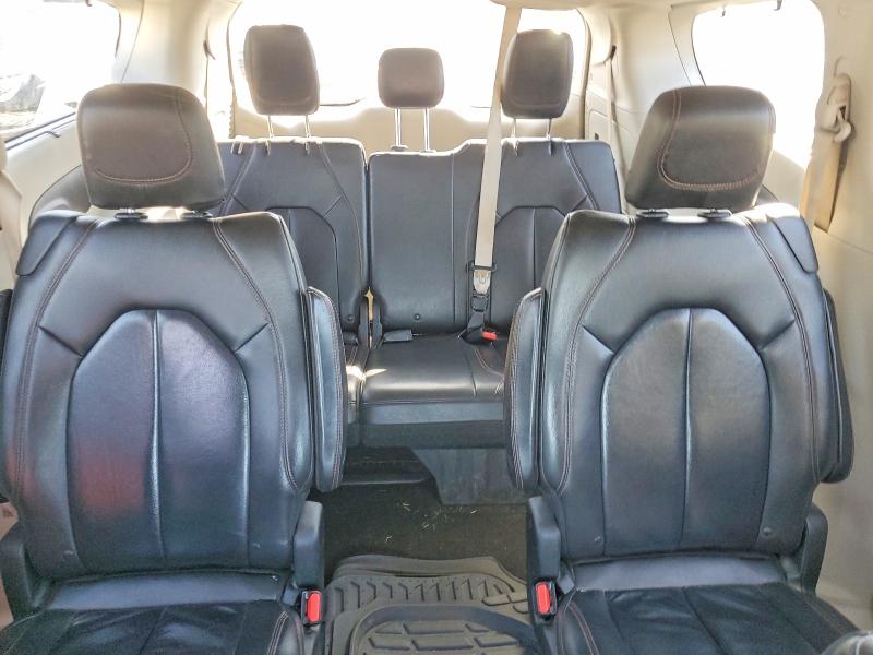 Снимка 10 от търг – 2017 CHRYSLER PACIFICA с VIN 2C4RC1BG2HR569318