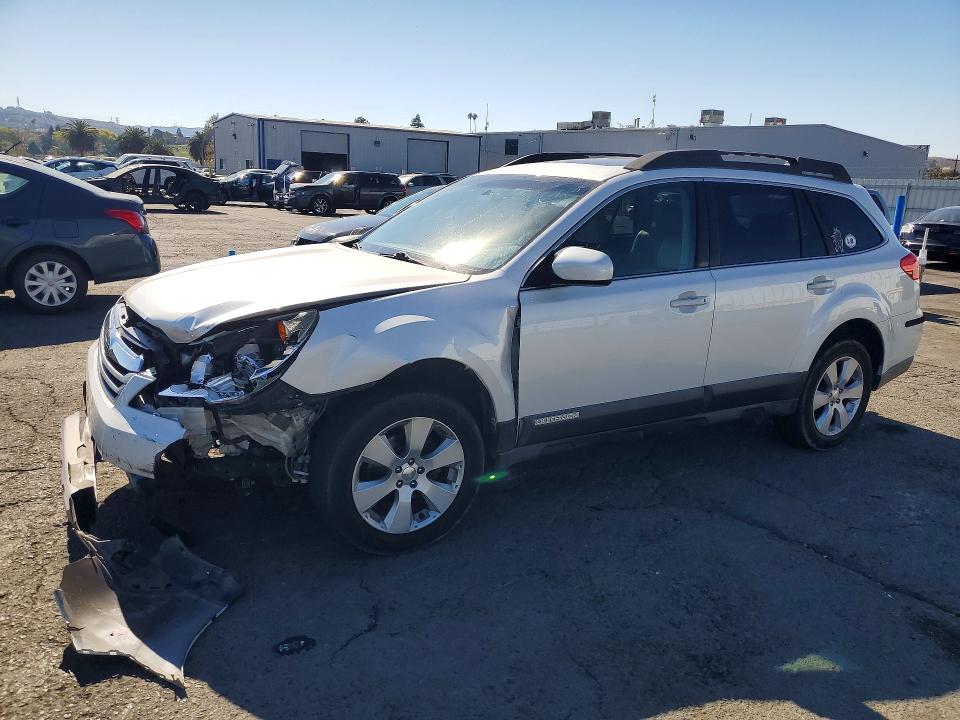 Photo 1 from auction – 2011 SUBARU OUTBACK with VIN 4S4BRBLC2B3313659