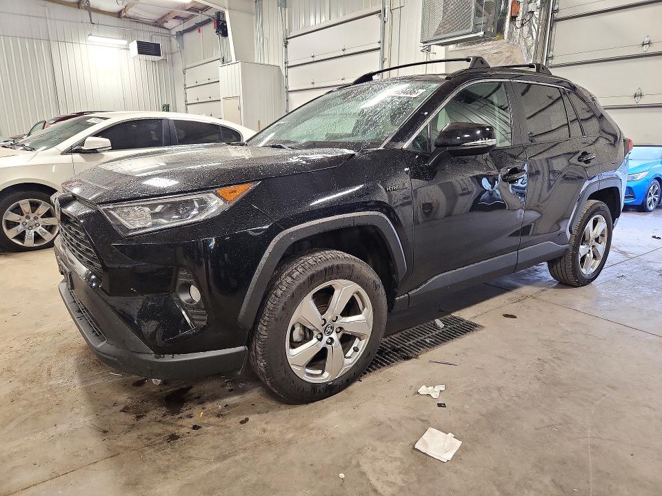 Снимка 1 от търг – 2021 TOYOTA RAV4 HYBRID с VIN 4T3B6RFV3MU049032