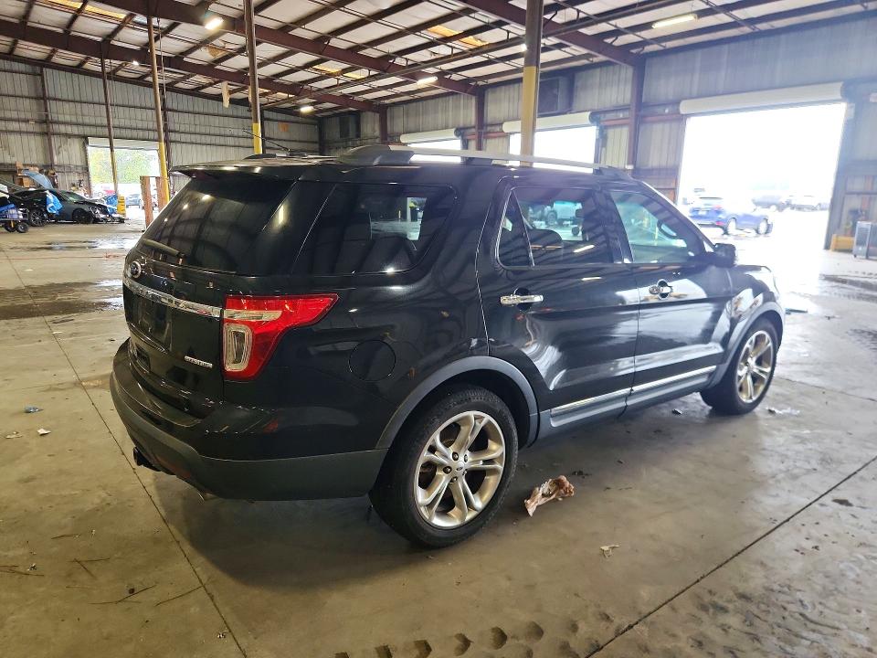 Foto 3 de la subasta – 2014 FORD EXPLORER con VIN 1FM5K7F80EGA44578