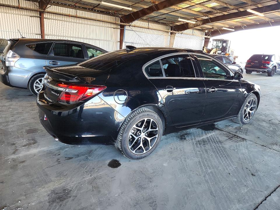 Снимка 3 от търг – 2017 BUICK REGAL с VIN 2G4GL5EX2H9106276