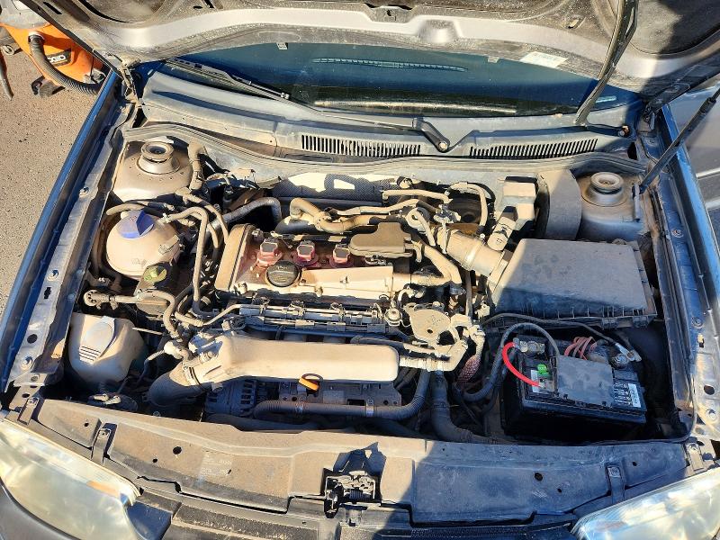 Photo 11 from auction – 2004 VOLKSWAGEN JETTA with VIN 3VWSE69M74M106609