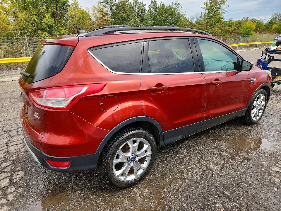 Снимка 3 от търг – 2014 FORD ESCAPE с VIN 1FMCU9GX4EUB37365