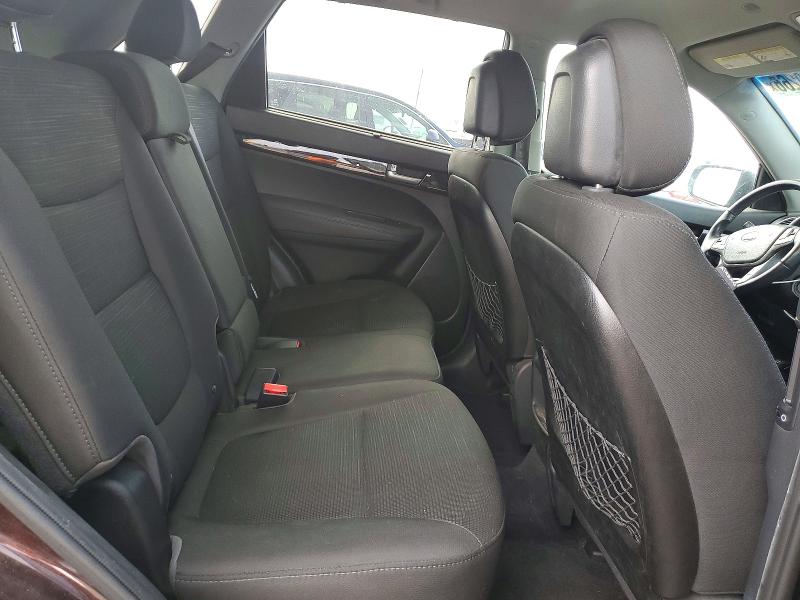 Photo 11 from auction – 2014 KIA SORENTO with VIN 5XYKT3A69EG478598