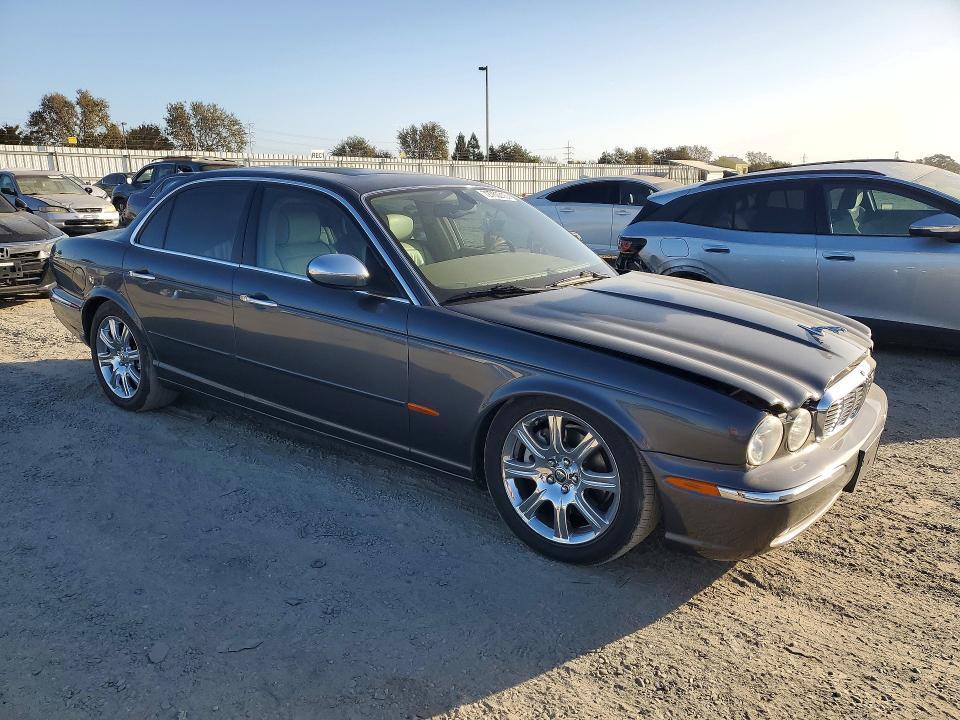 Снимка 4 от търг – 2004 JAGUAR VANDENPLAS с VIN SAJWA74C34SG28220
