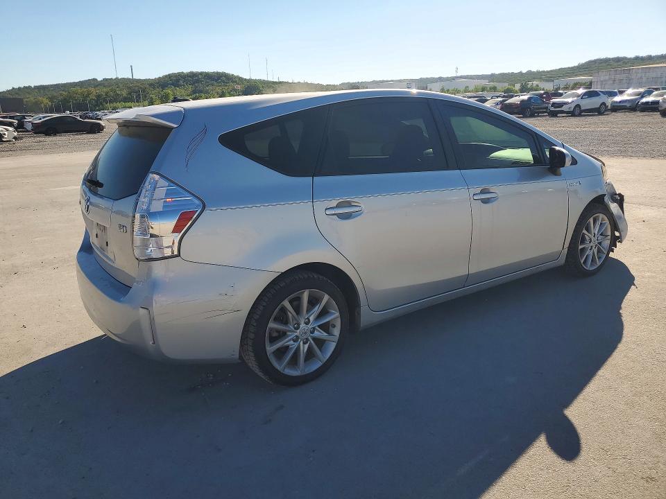 Photo 3 from auction – 2012 TOYOTA PRIUS V with VIN JTDZN3EUXC3056701