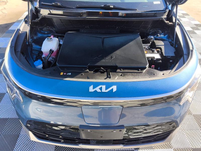 Фото 11 с аукциона – 2023 KIA NIRO с VIN KNDCR3L17P5034037