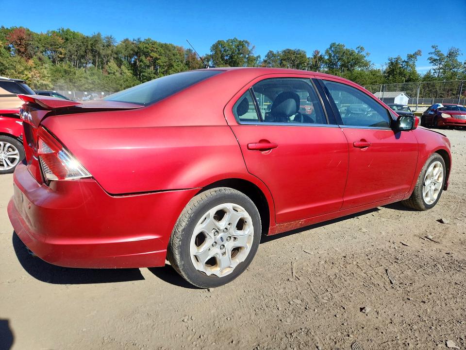 Снимка 3 от търг – 2011 FORD FUSION с VIN 3FAHP0HA5BR340376