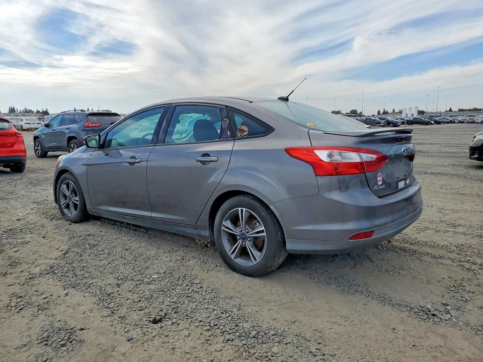 Photo 2 from auction – 2014 FORD FOCUS with VIN 1FADP3F29EL341464