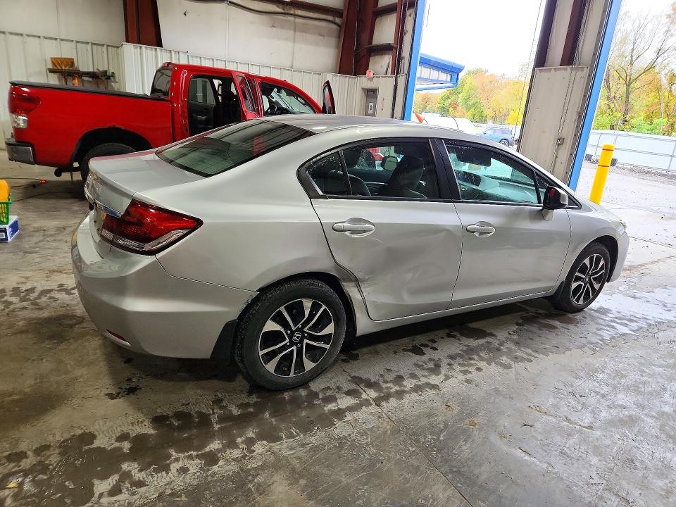 Photo 3 from auction – 2013 HONDA CIVIC with VIN 19XFB2F89DE276171