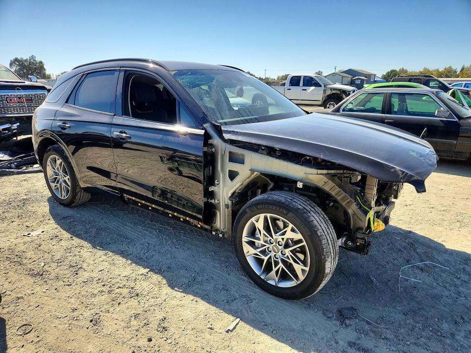 Photo 4 from auction – 2025 GENESIS GV70 with VIN KMUMADTBXSU205921