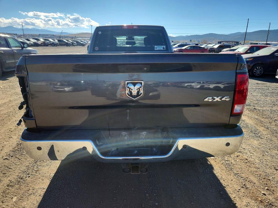 Снимка 6 от търг – 2018 RAM 2500 с VIN 3C6UR5HL7JG301596