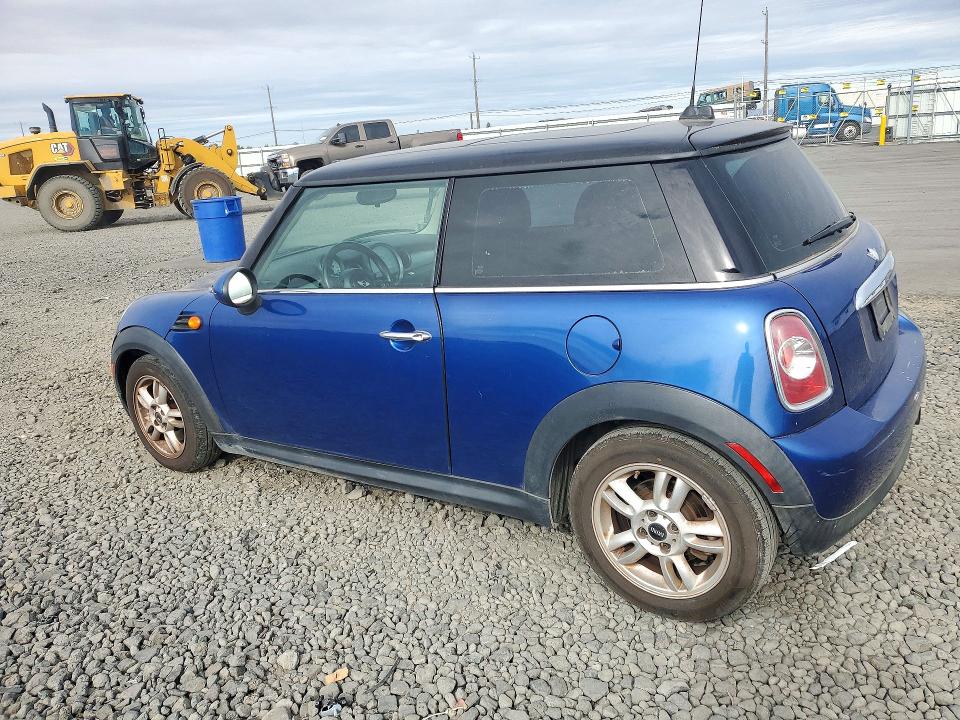 Zdjęcie 2 z aukcji – 2012 MINI COOPER z VIN WMWSU3C58CT541013