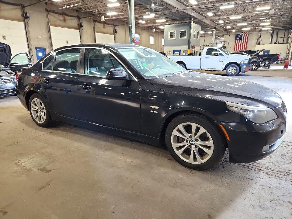 Снимка 4 от търг – 2010 BMW 535 с VIN WBANV9C59AC391696