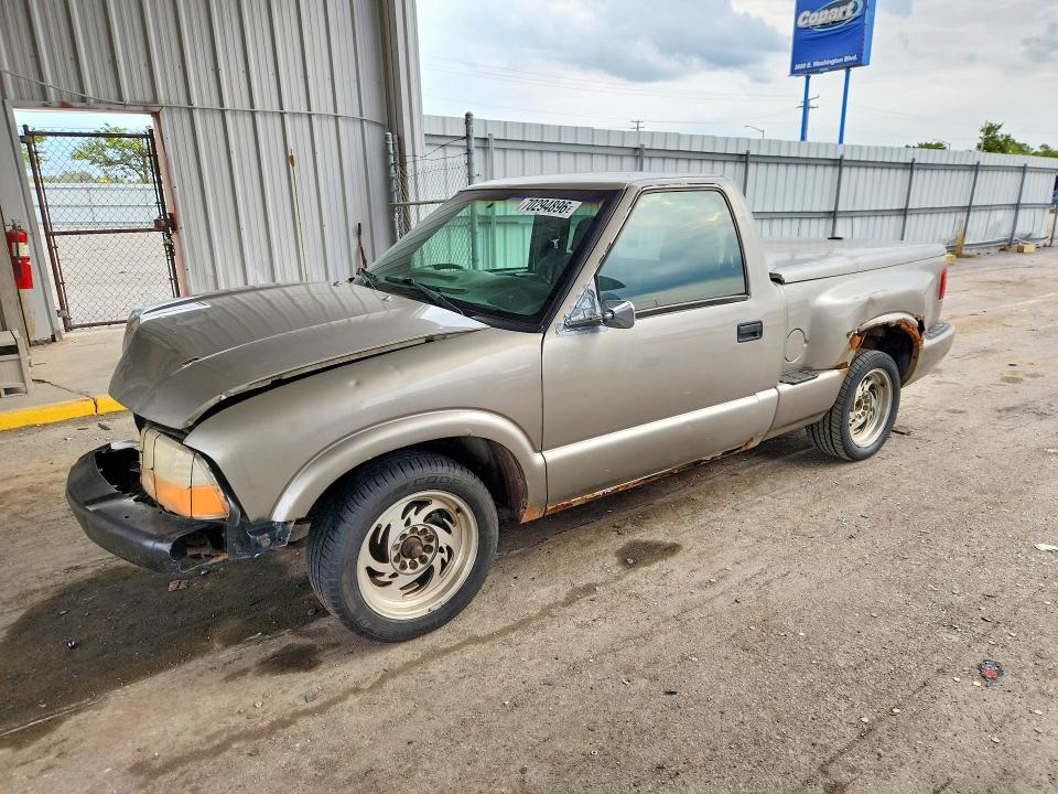 GMC SONOMA 1998 z numerem VIN 1GTCS1442W8540633 - Zdjęcie z aukcji
