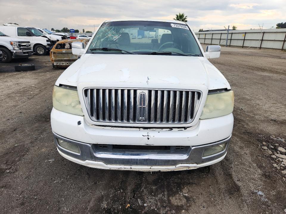 Photo 5 from auction – 2006 LINCOLN MARK LT with VIN 5LTPW18586FJ00935