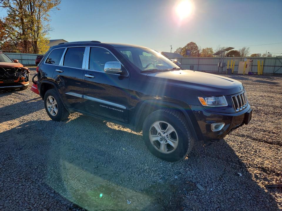 Снимка 4 от търг – 2015 JEEP GRAND CHEROKEE с VIN 1C4RJFAG1FC939846